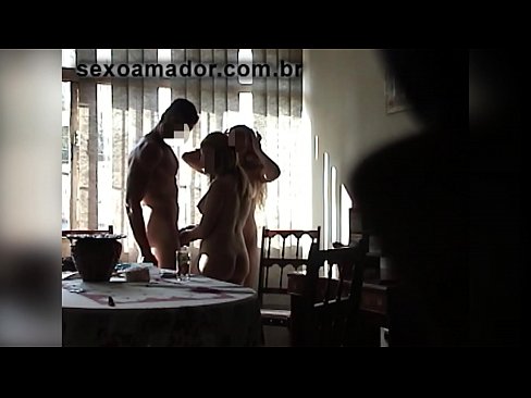 ❤️ Sexvenner inviterer en gigantisk mann og en trekant med seg ️❌ Jævla video hos oss no.xxxner.ru ❤