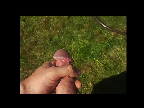 ❤️ Hot hottie får den rosa fitten hennes knullet og kommer med en sprut i en sommerhage ️❌ Jævla video hos oss no.xxxner.ru ❤